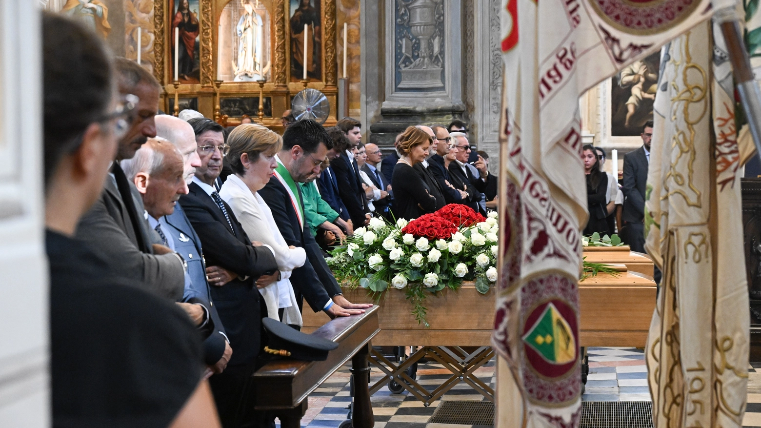 I funerali di Pietro Cozzi e Marisa Agliati nella Basilica di San Magno a Legnano