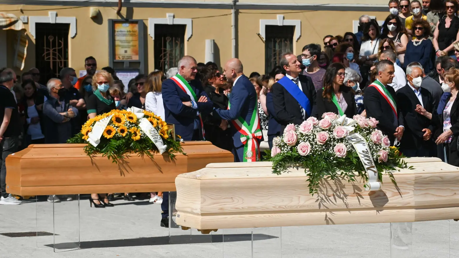 La messa a un anno dalla strage Samarate si stringe a Nicolò La messa a un anno dalla strage Samarate si stringe a Nicolò