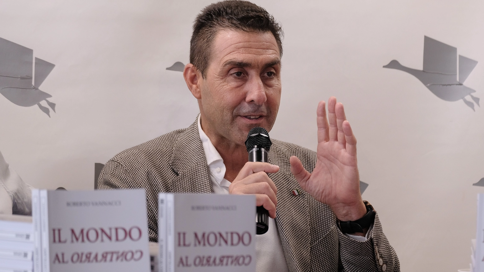 Il generale Roberto Vannacci Il generale Roberto Vannacci