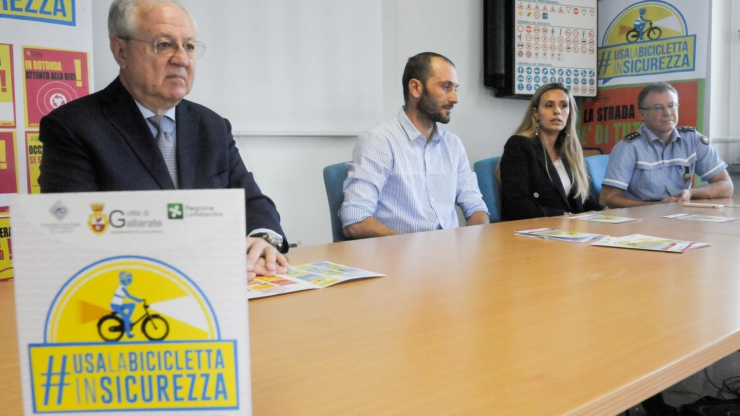 La presentazione del progetto promosso dal Comune con Ivan Basso (secondo da sinistra)