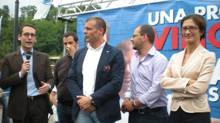 Mauro Piazza e Daniele Nava con l'ex ministro Mariastella Gelmini