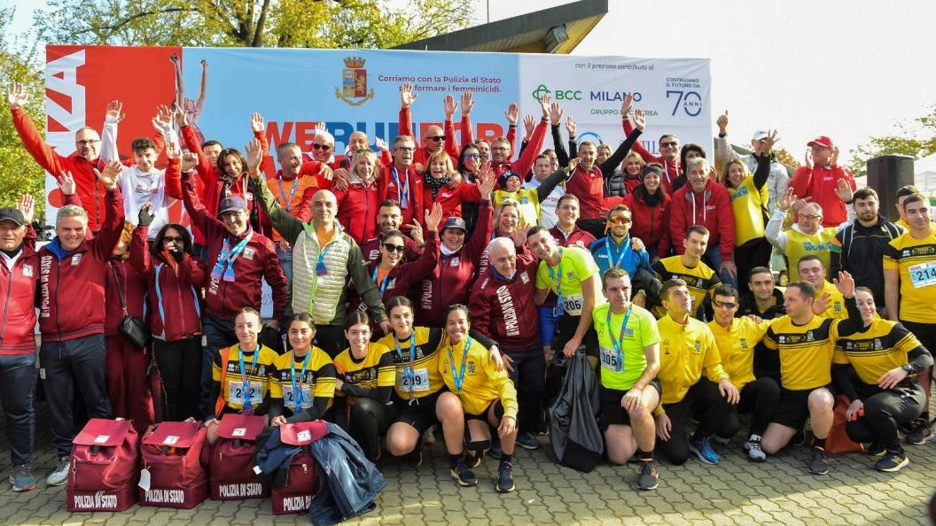 L’urlo di mille magliette arancioni: "Basta violenza contro le donne. Corriamo sempre verso la libertà" L’urlo di mille magliette arancioni: "Basta violenza contro le donne. Corriamo sempre verso la libertà"