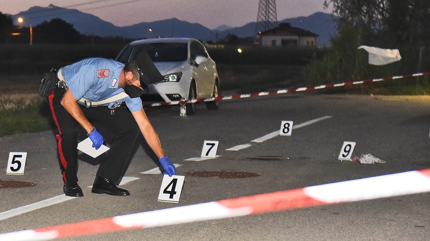 I rilievi dei carabinieri I rilievi dei carabinieri