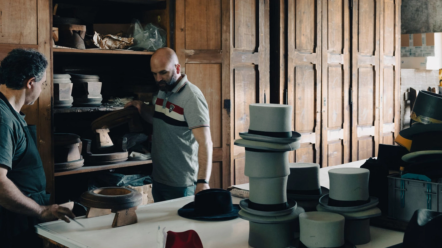 Vimercati Hats: l'azienda è nata nel 1953 (Radaelli)