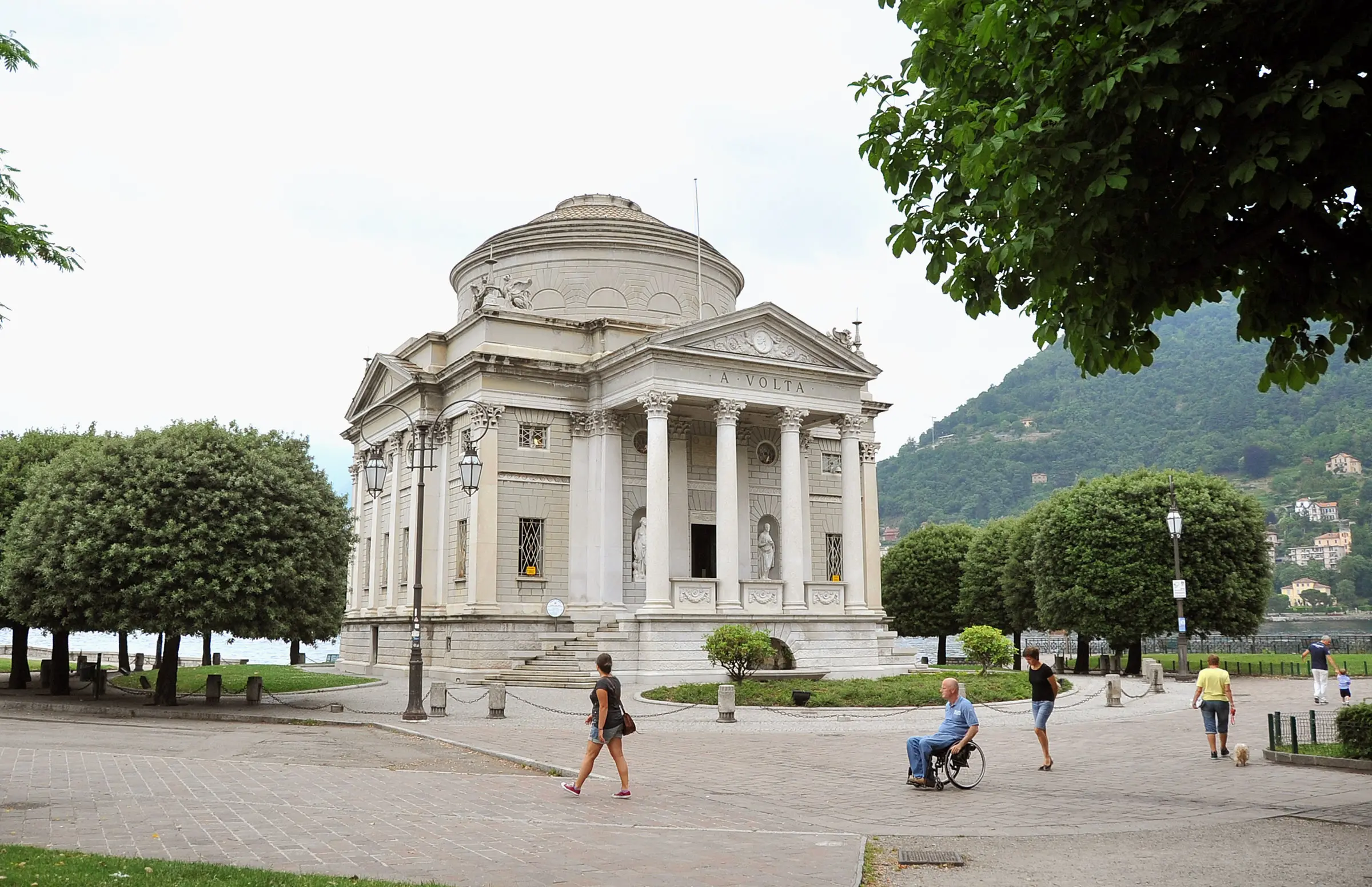 Como, caccia al tesoro in città
