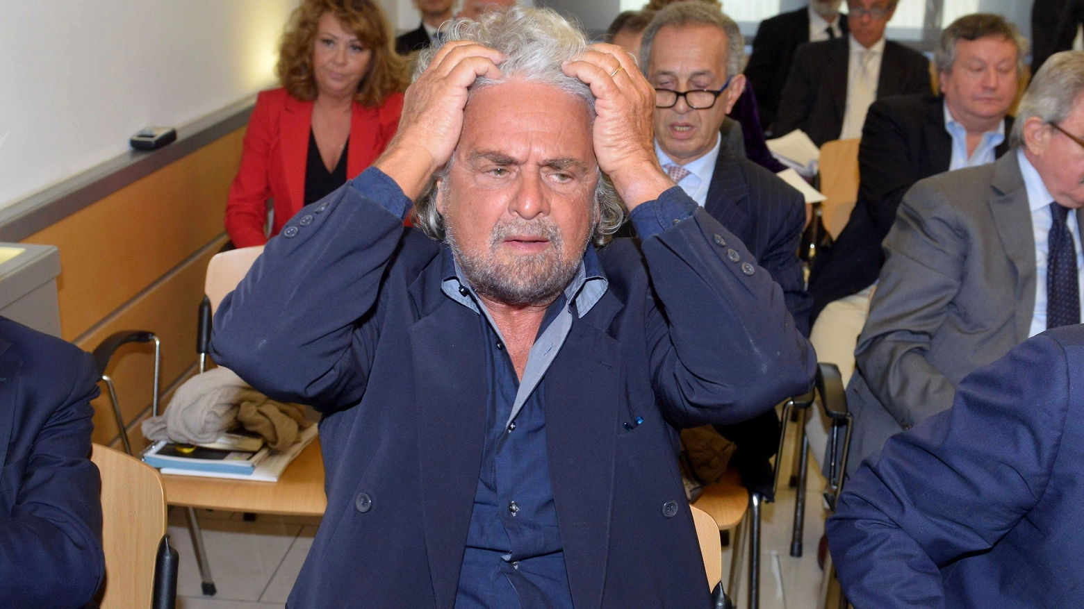 Beppe Grillo alla assemblea delle Ferrovie Nord