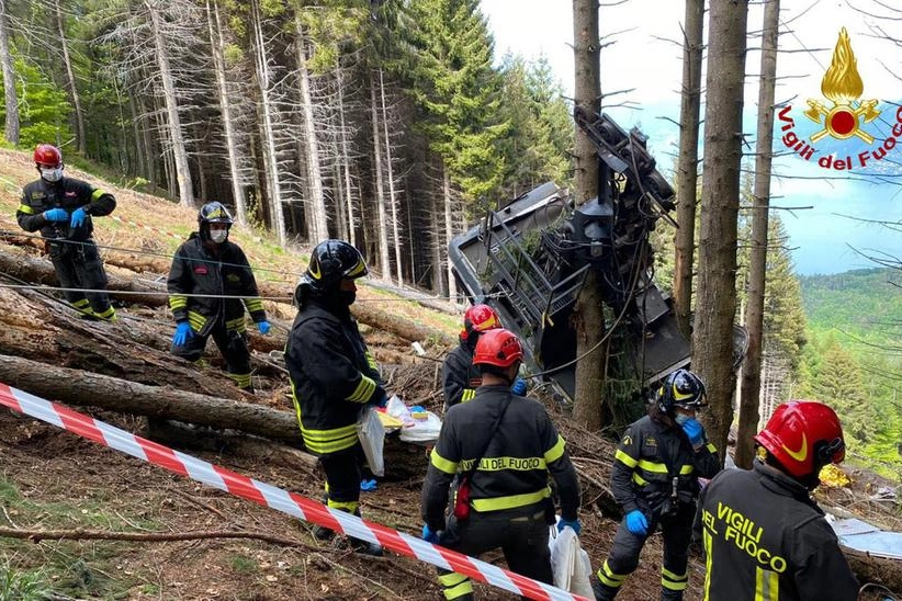 La funivia del Mottarone precipitata