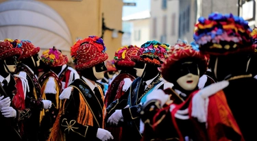 Carnevale 2024: sfilate, carri e maschere. Ecco gli eventi in Lombardia