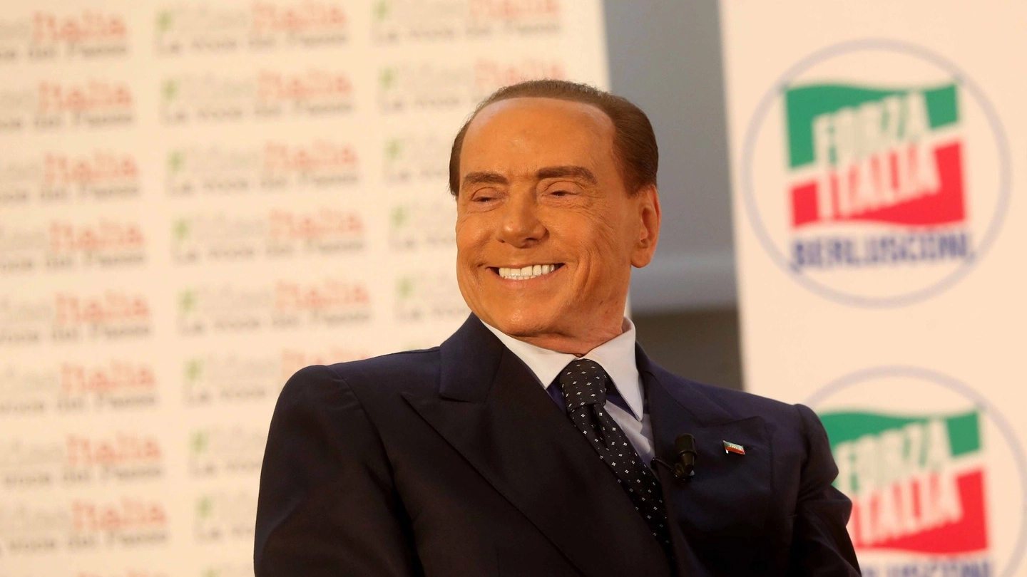 Silvio Berlusconi alla convention di Forza Italia (Lapresse)