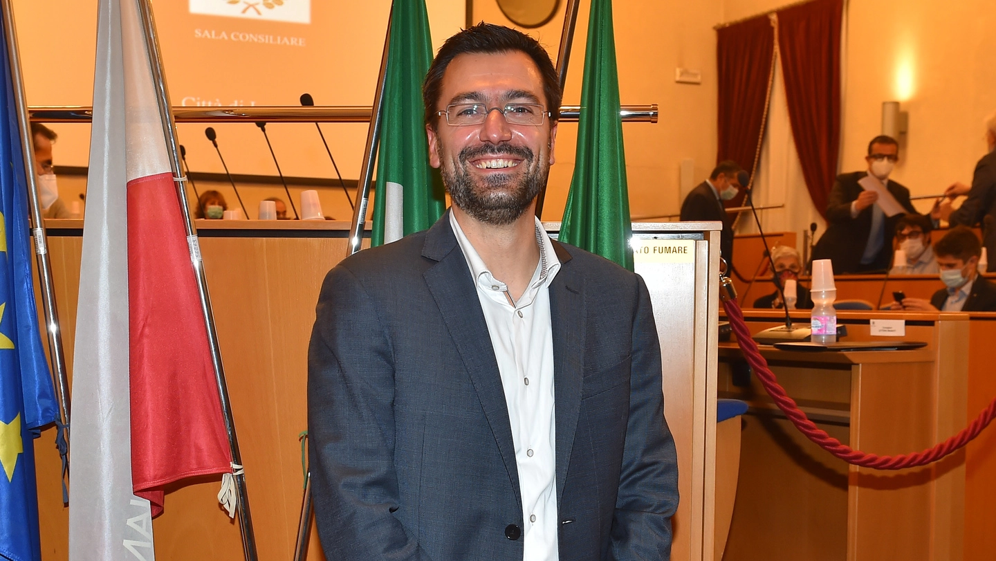 Il sindaco di Legnano Lorenzo Radice
