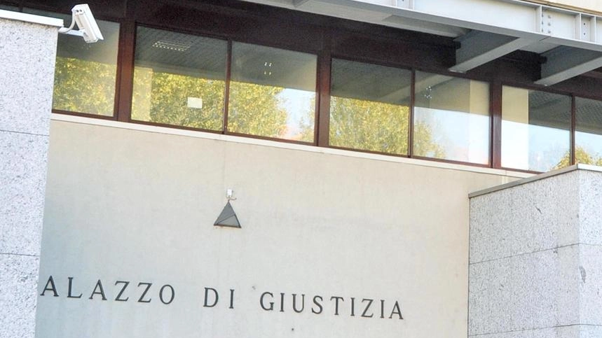 Medico vittima di estorsione. Voleva recuperare un credito Medico vittima di estorsione. Voleva recuperare un credito