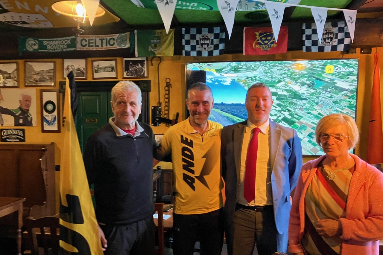 Da sinistra Francesco Giordano, Roberto Crippa, Tomaso Stabilini e Marina Calegari allo Shamrock Pub