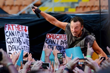 Bruce Springsteen, concerto a Monza: orari, scaletta, ingressi, parcheggi e navette