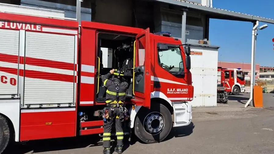 Volo di 15 metri dal tetto della Cifa In condizioni disperate un operaio di settantadue anni Volo di 15 metri dal tetto della Cifa In condizioni disperate un operaio di settantadue anni
