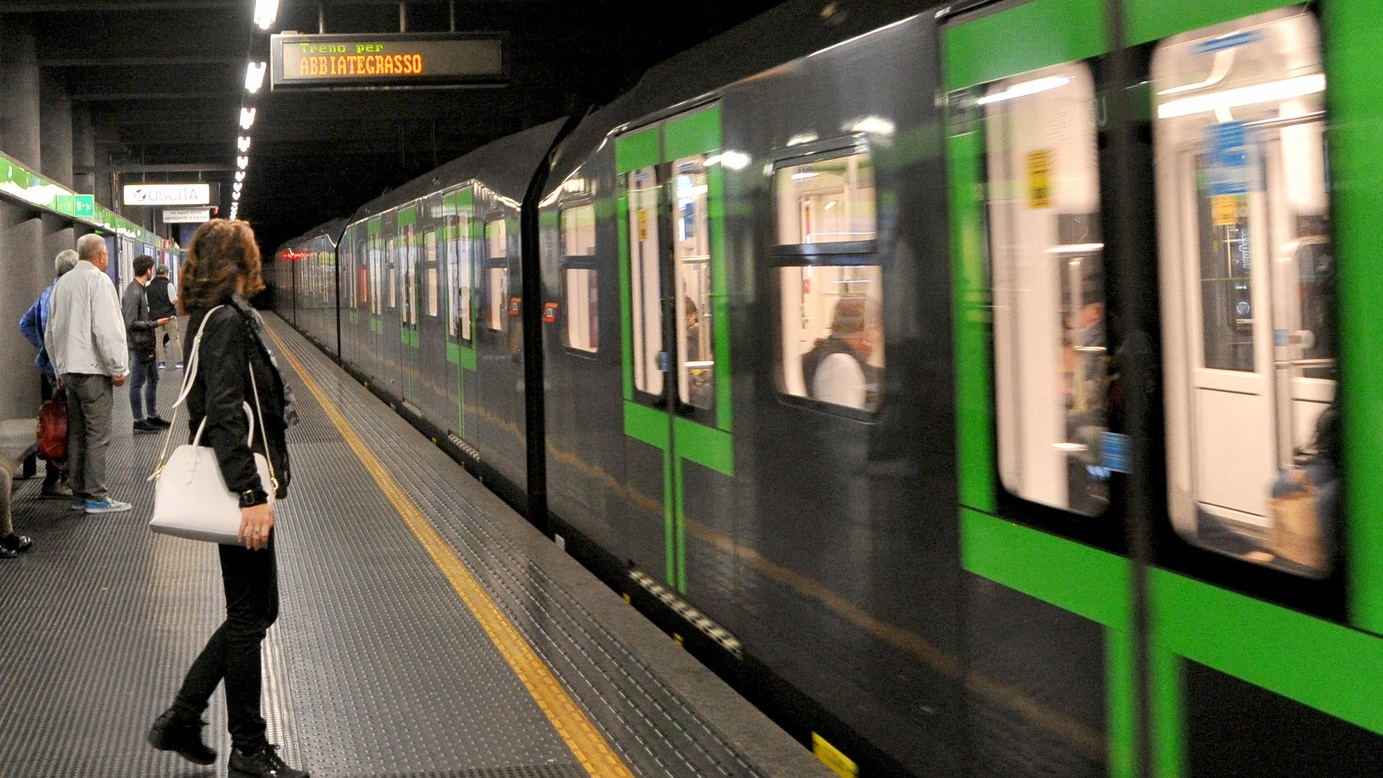 M2, metropolitana verde (foto di archivio)