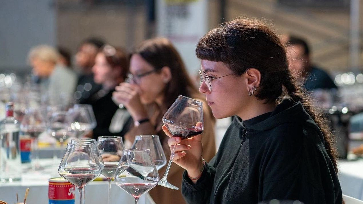 Wine Week, festival diffuso tra brindisi e masterclass Wine Week, festival diffuso tra brindisi e masterclass