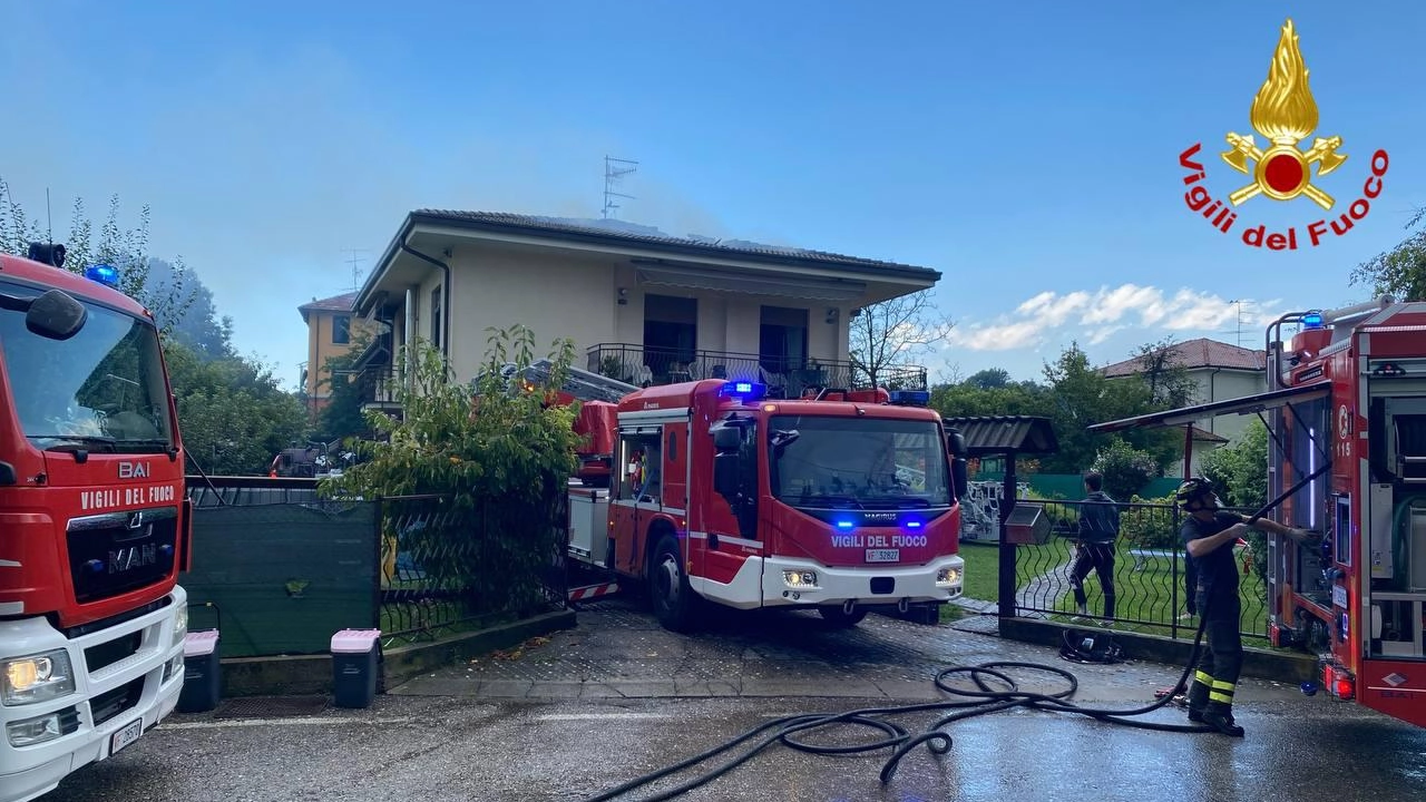 Troppi interventi a Varese: Richiamati al lavoro tutti i vigili del fuoco
Troppi interventi a Varese: Richiamati al lavoro tutti i vigili del fuoco