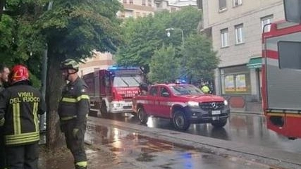 Scintille causano fumo  Passeggeri costretti  a cambiare treno