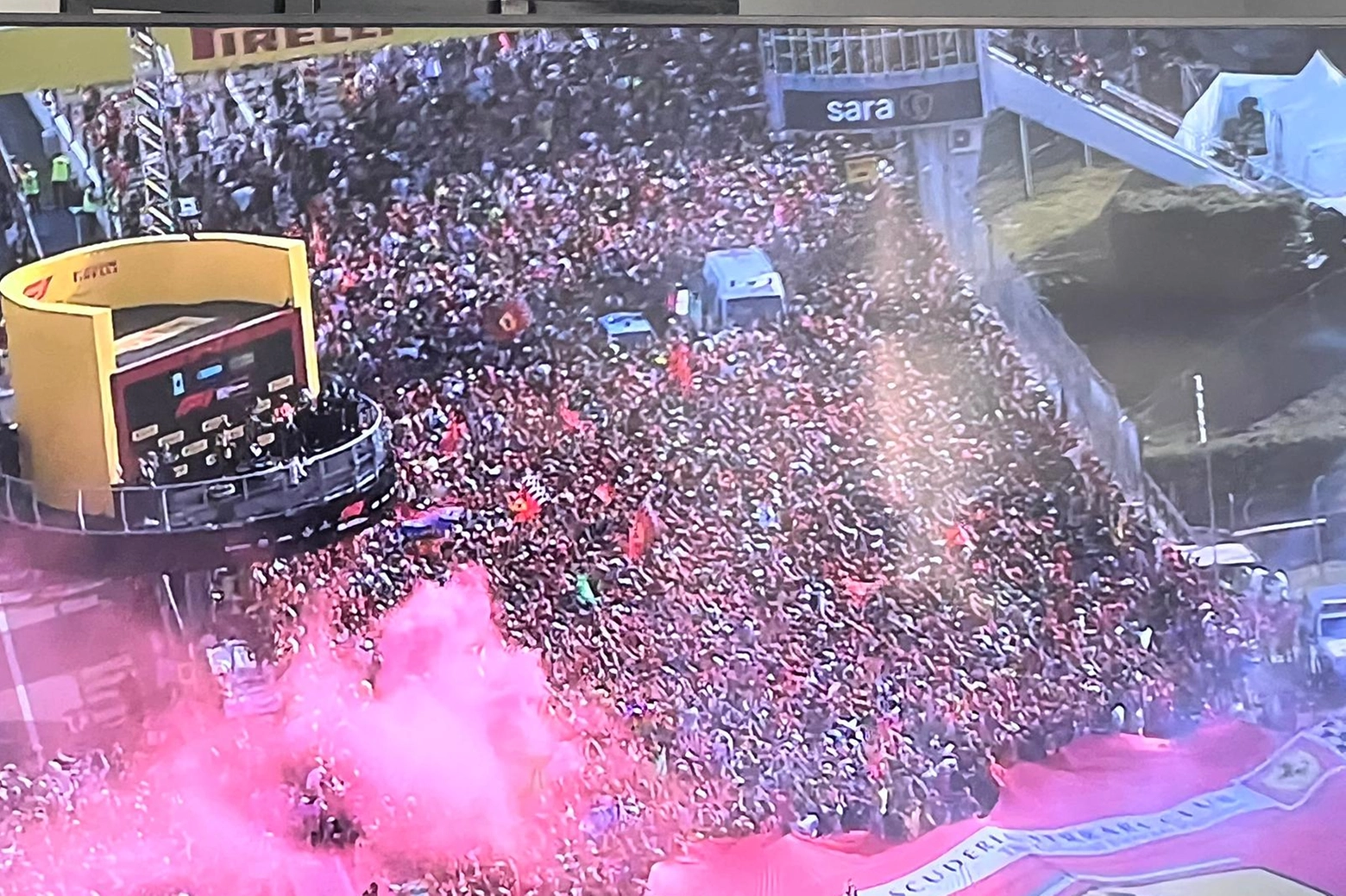 La festa sotto il podio
