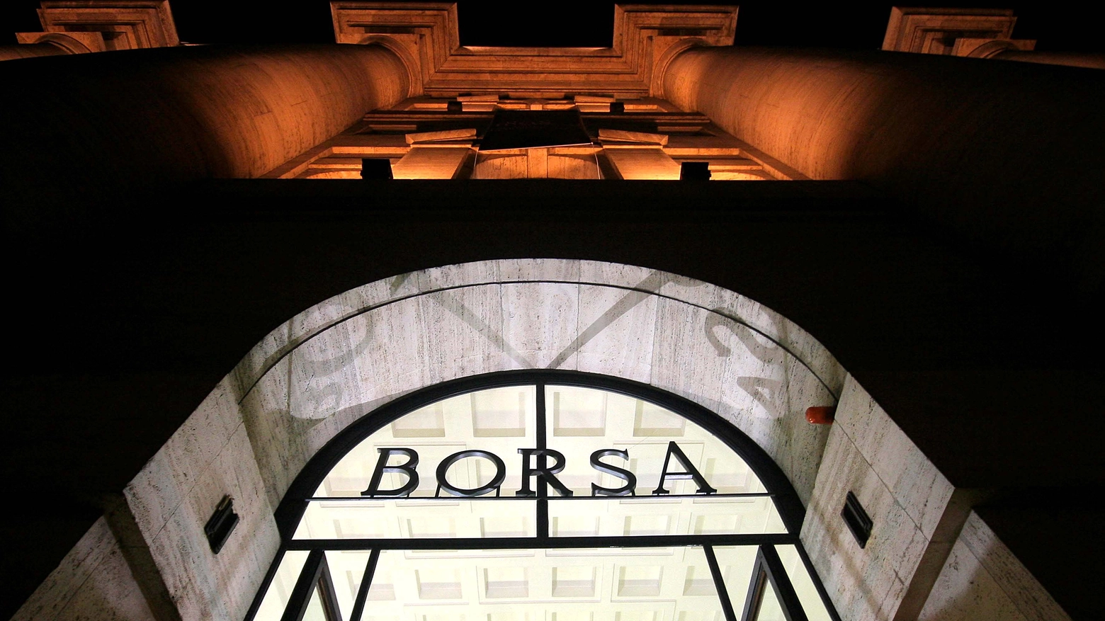 La Borsa di Milano (foto Imagoeconomica)