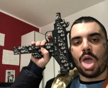 Mr Rizzus, il trapper monzese che minaccia Staffelli e sua figlia diventa sorvegliato speciale