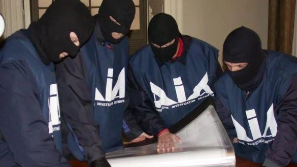La ’ndrangheta si rinnova sempre. La Dia: "Nuovi innesti e alleanze". Dieci interdittive antimafia in 6 mesi La ’ndrangheta si rinnova sempre. La Dia: "Nuovi innesti e alleanze". Dieci interdittive antimafia in 6 mesi