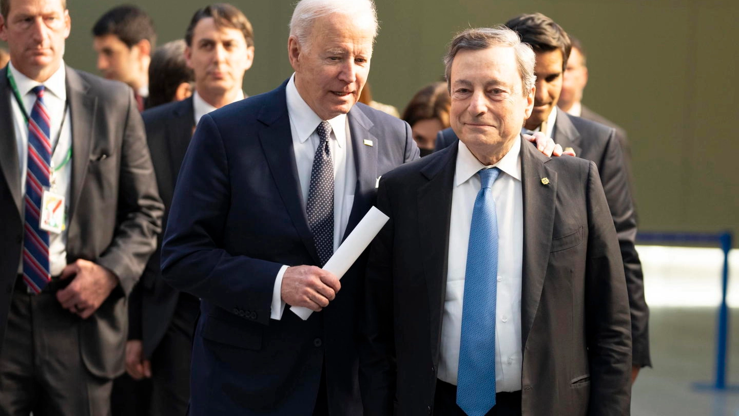 Joe Biden e Mario Draghi (Ansa)