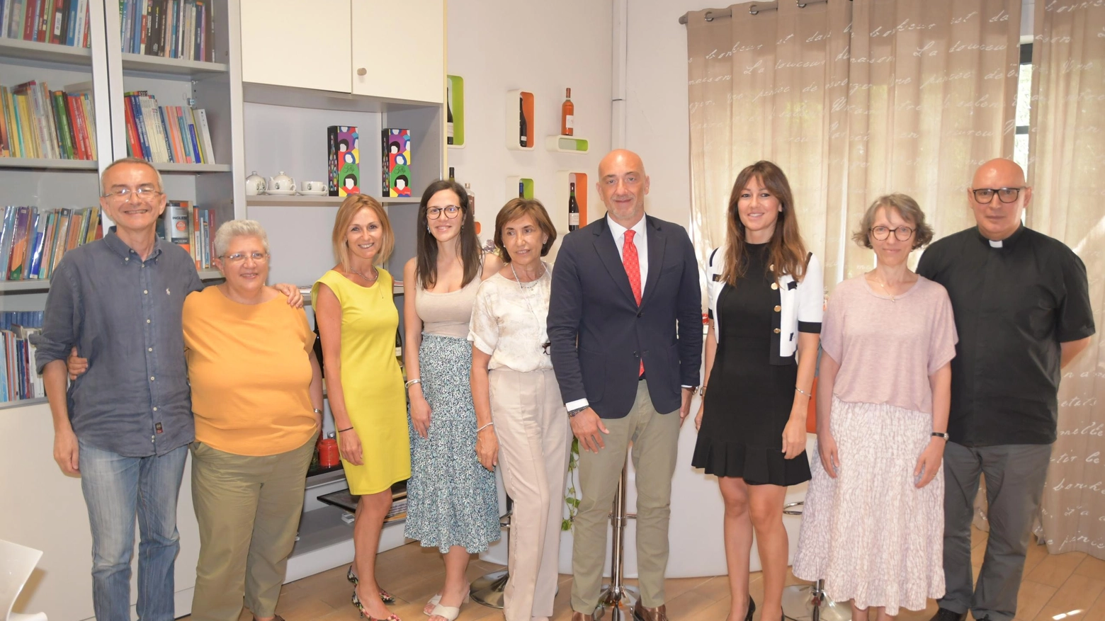 Sportello d’ascolto e corso di sartoria a Pavia per i giovani: progetto "Tipi da volontariato"
Sportello d’ascolto e corso di sartoria a Pavia per i giovani: progetto "Tipi da volontariato"