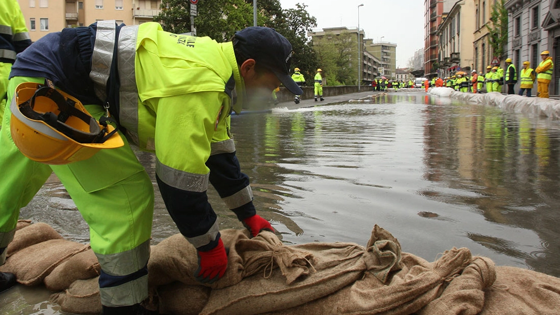 Protezione Civile al lavoro nel 2002