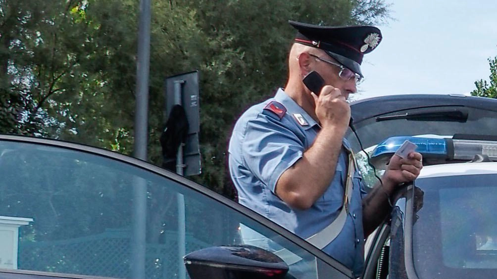 Banda svaligia villetta e fugge con la cassaforte Banda svaligia villetta e fugge con la cassaforte