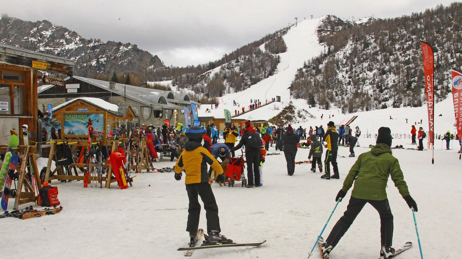 Valtellina presa d'assalto dai turisti della neve
