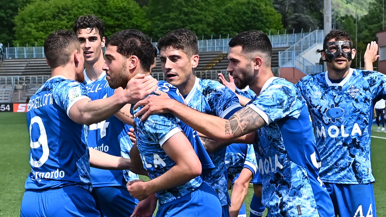 Il Como batte la Ternana per 3 a 1: salvo a soli due punti dai playoff