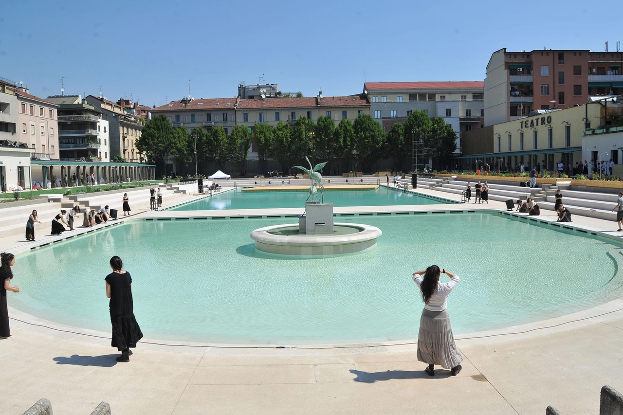 La piscina Caimi riapre al pubblico (Newpress)