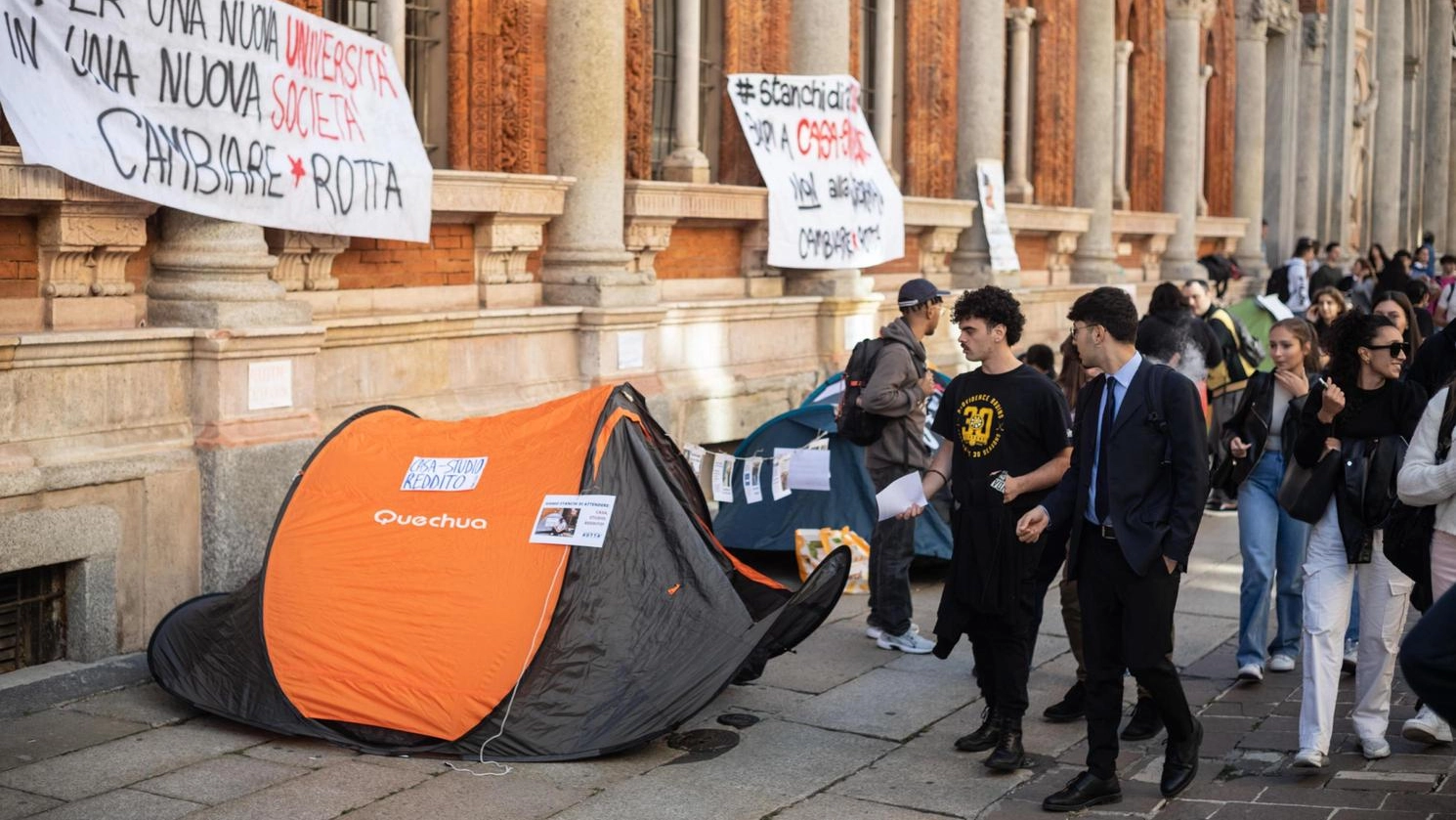 Il tema del carovita per i fuorisede resta caldissimo: la protesta delle tende è ripresa in gran parte delle città universitarie italiane