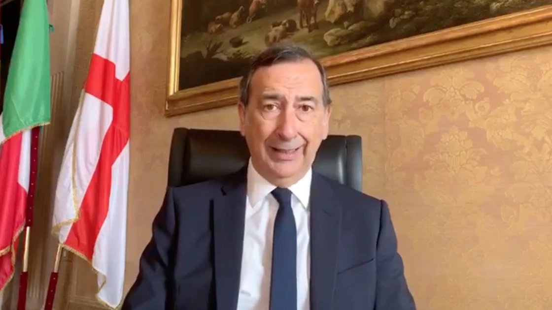 Il sindaco Giuseppe Sala nel corso del videomessaggio