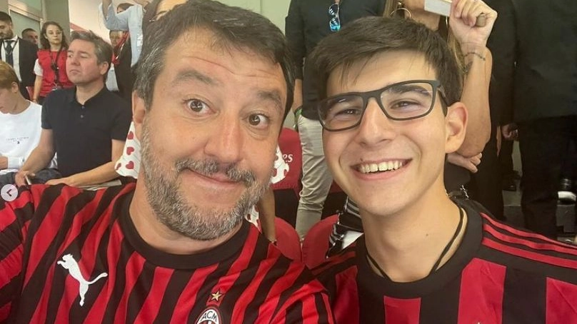 Matteo Salvini e il figlio Federico (Foto Instagram Matteo Salvini)
