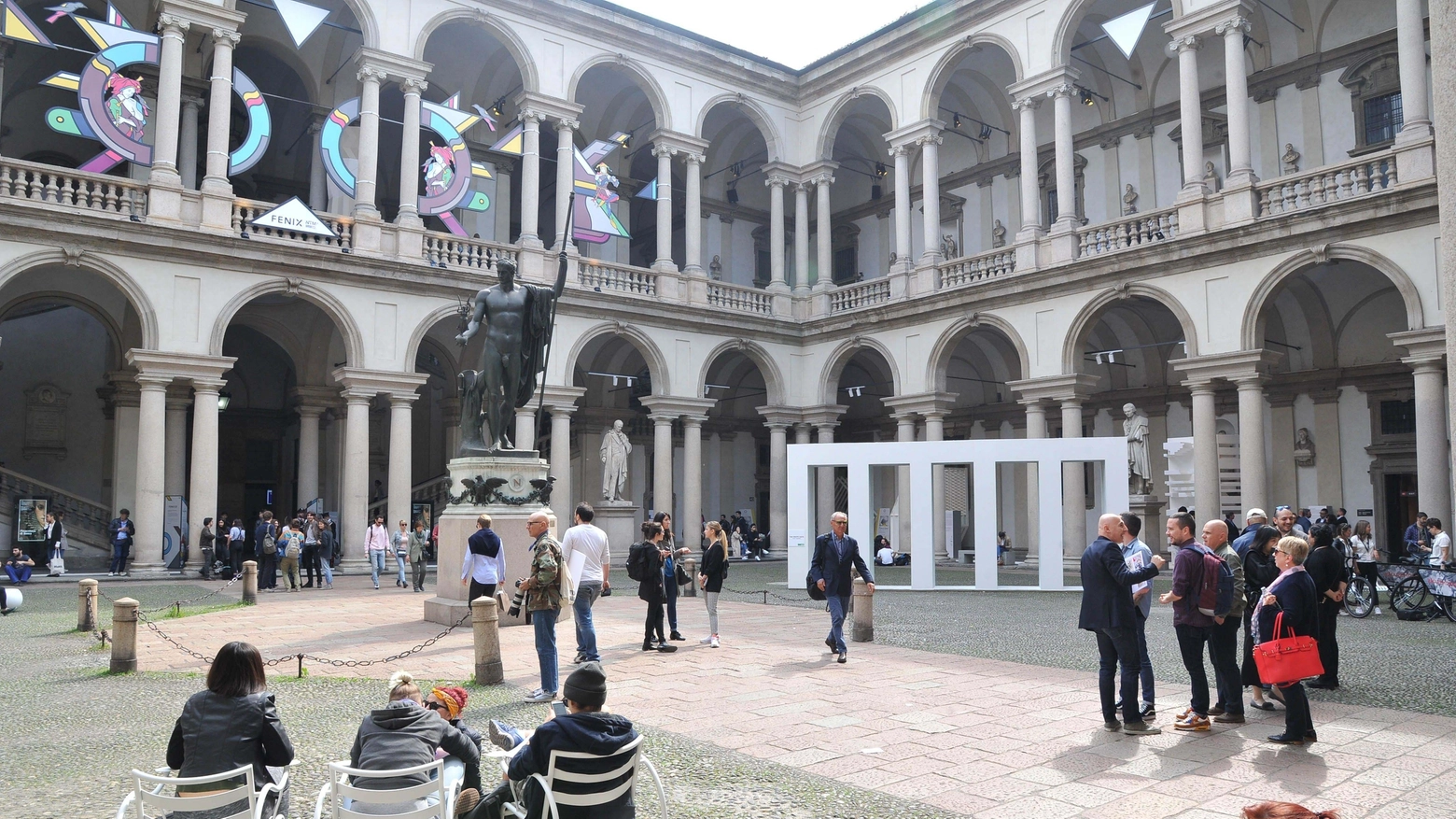 Preparativi Fuorisalone a Brera