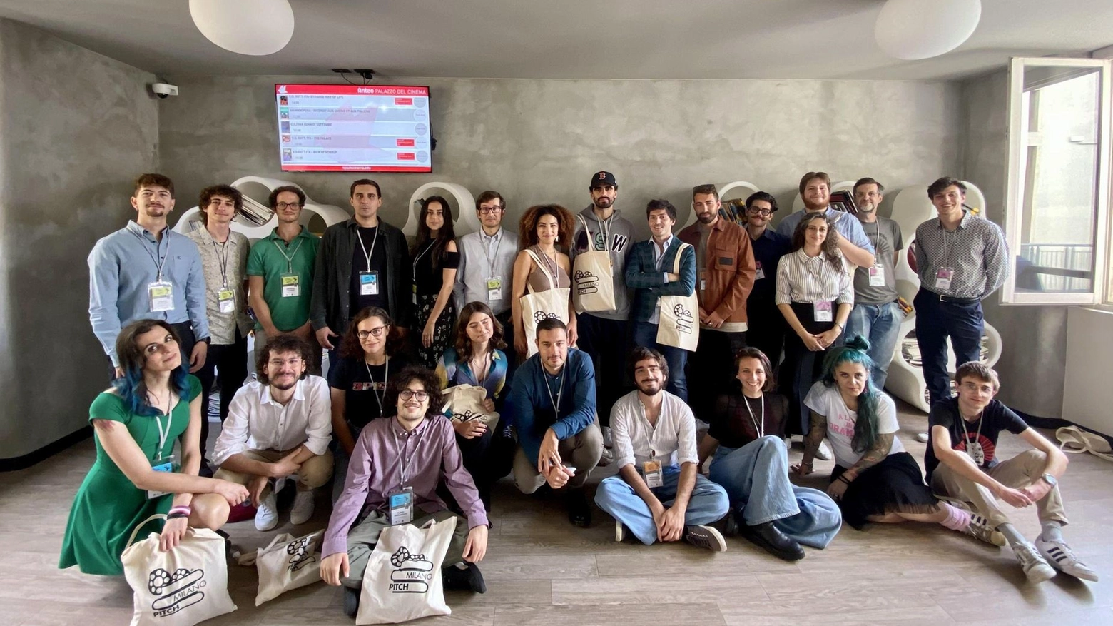 Boom di storie adottate dai produttori. E c’è una sorpresa seriale girata qui Boom di storie adottate dai produttori. E c’è una sorpresa seriale girata qui