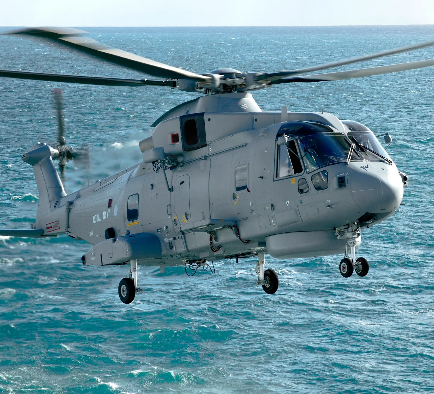 AgustaWestland al servizio di Sua maestà: contratto da 790 milioni nel Regno Unito