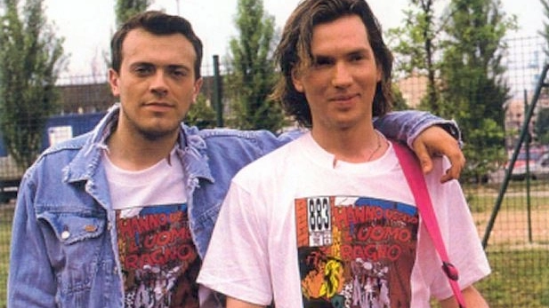 Max Pezzali e Mauro Repetto negli anni Novanta Max Pezzali e Mauro Repetto negli anni Novanta