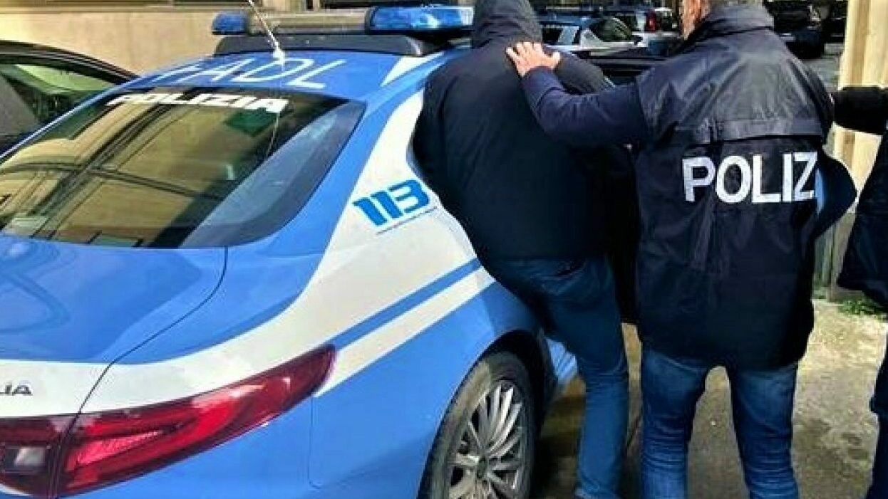 La polizia in azione (archivio) La polizia in azione (archivio)