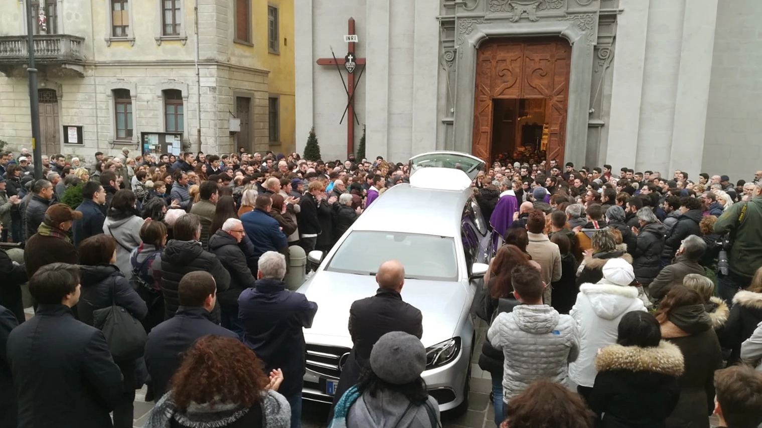 Villongo, funerale di Veronica Cadei