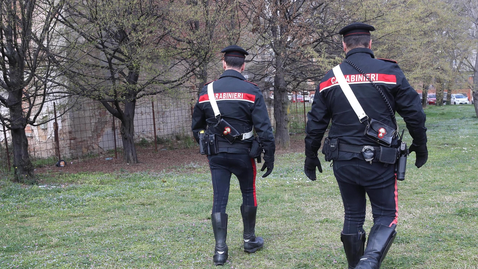 Colpito da diversi fendenti Trentenne lotta per la vita Colpito da diversi fendenti Trentenne lotta per la vita