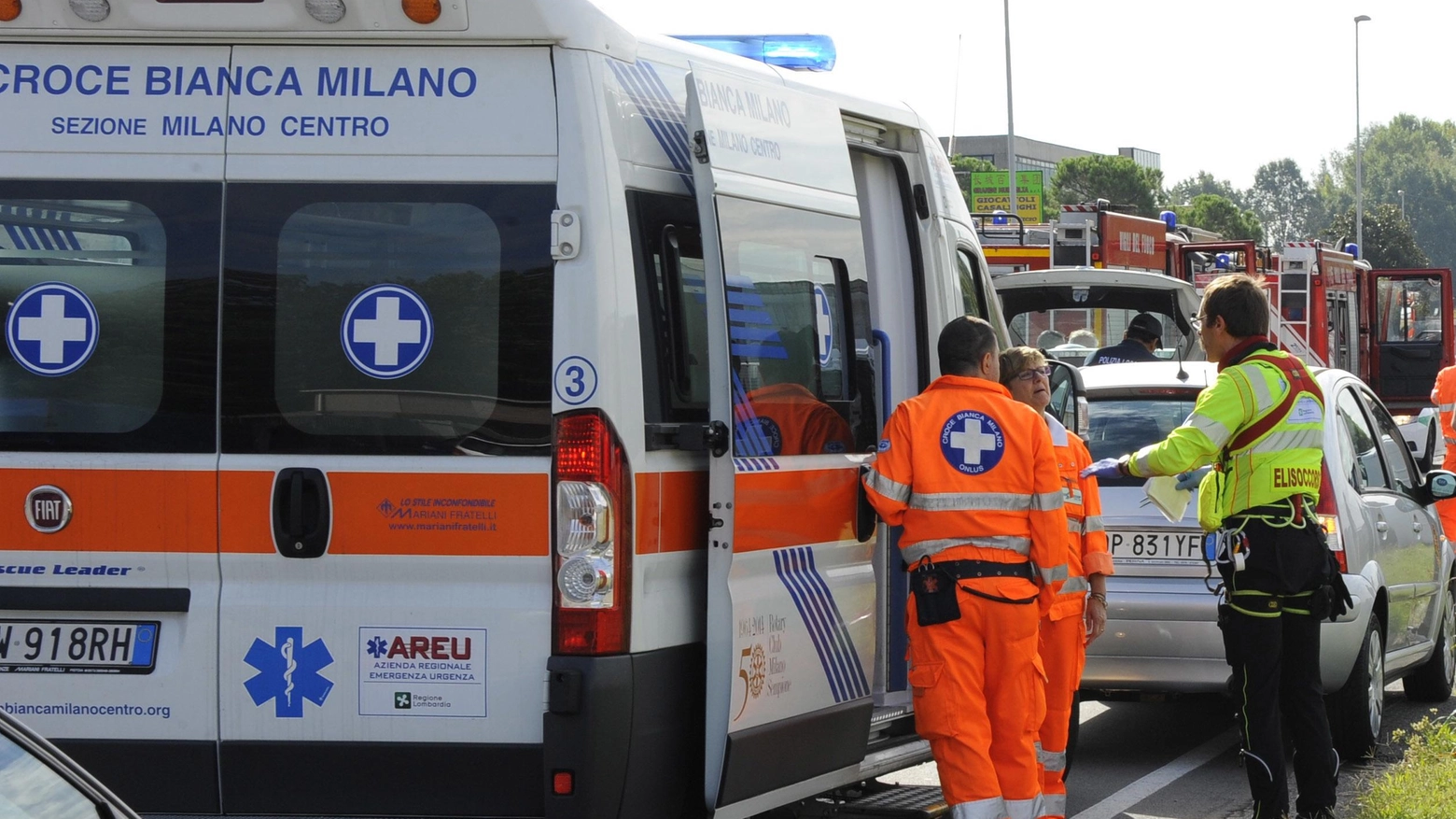 Travolto da una catasta di infissi, grave carpentiere Travolto da una catasta di infissi, grave carpentiere