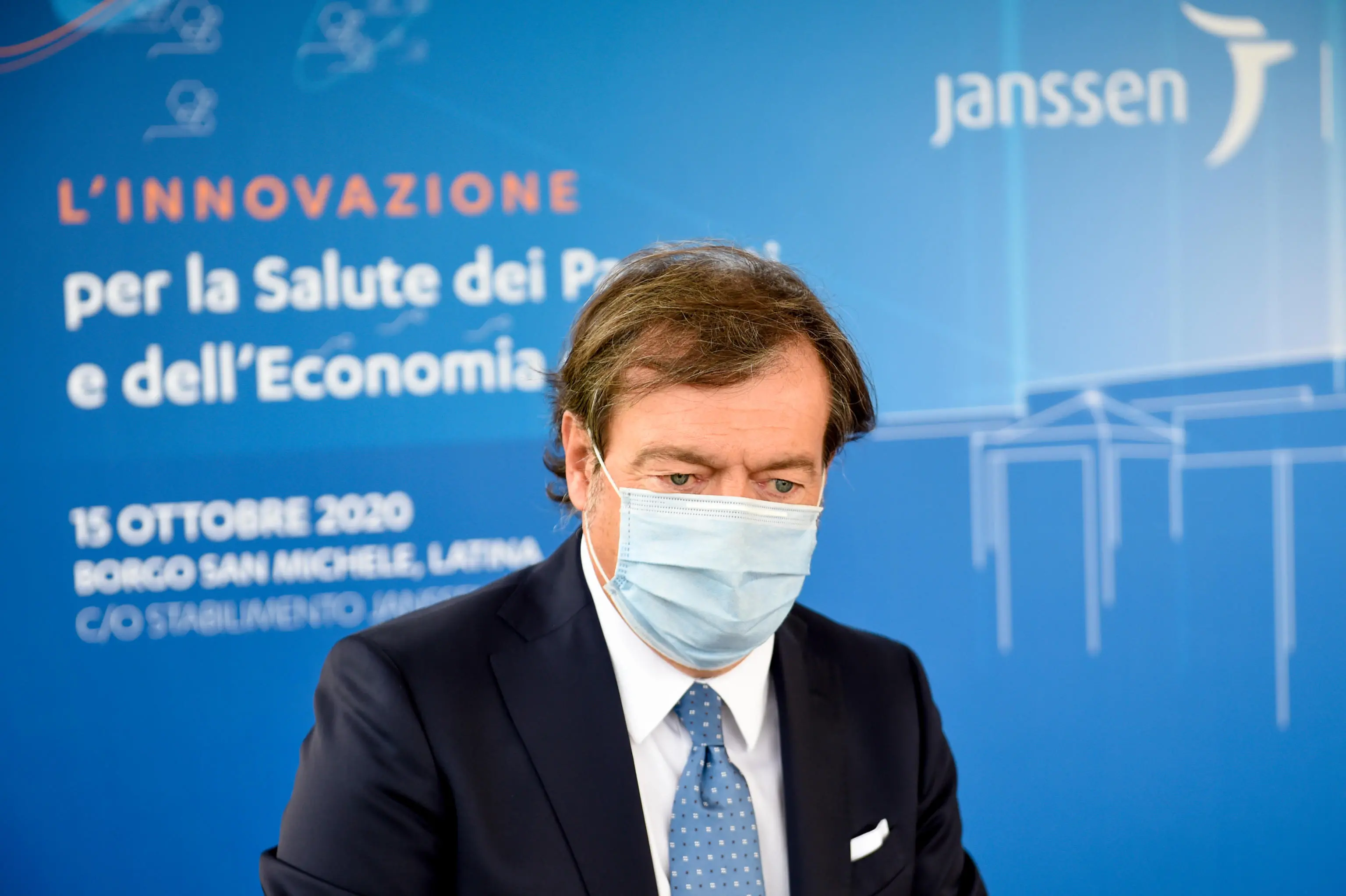 Covid, produzione vaccini: a inizio 2022 i sieri made in Italy