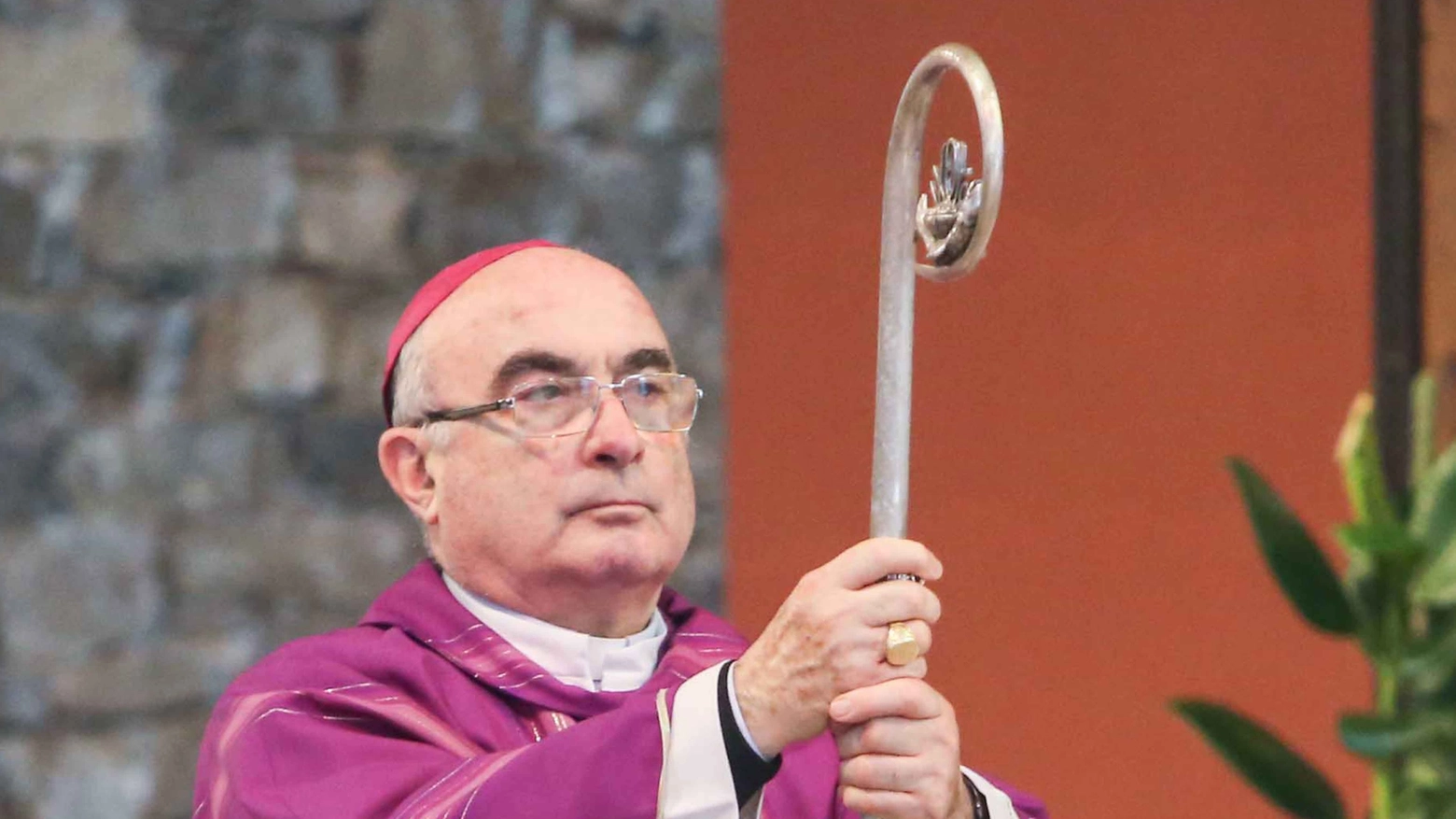 Il vescovo Diego Coletti
