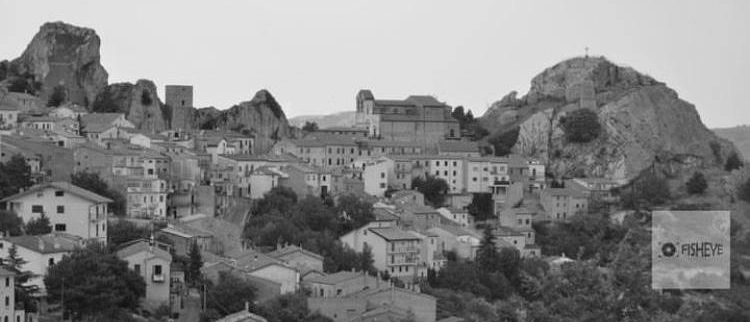 Le foto di viaggio del duo di fotografi Alberto Capoferri e Carlotta Sonzogni, fondatori di Fisheye in esposizione fino all’8 ottobre