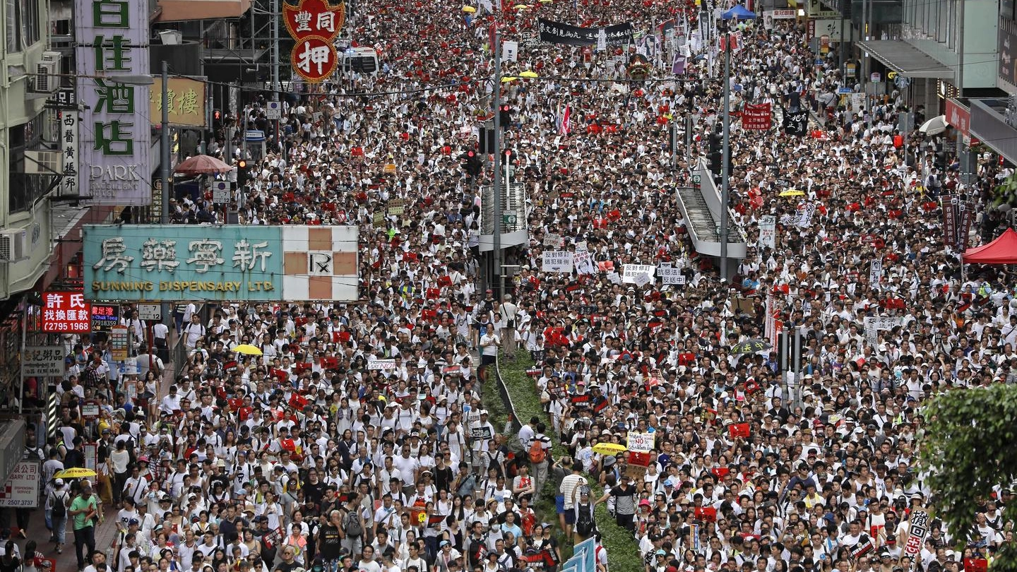 Hong Kong, proteste contro estradizione forzata in Cina (Lapresse)