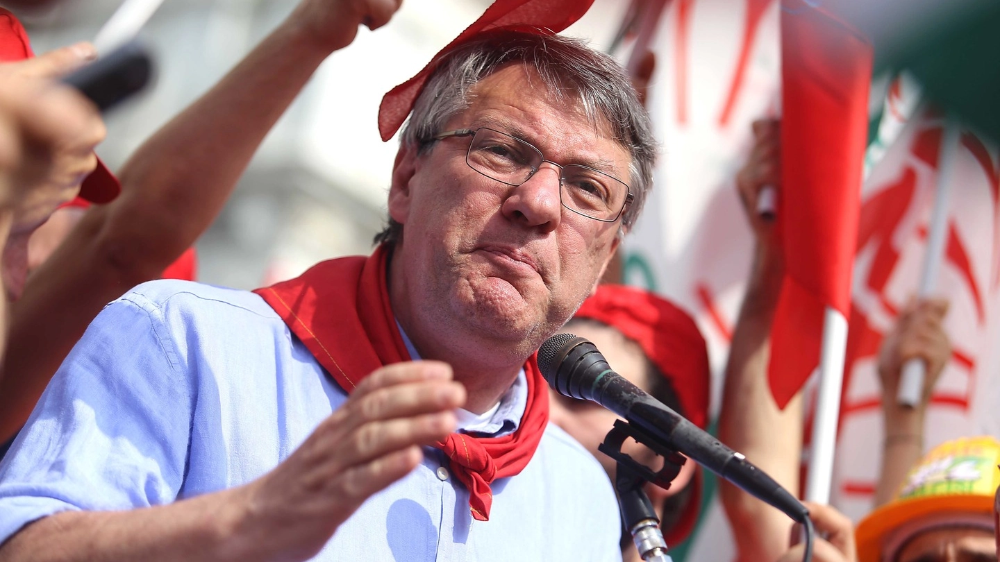 "Non e' accettabile la proposta sul salario, perche' non riconosce al 95% dei lavoratori alcun aumento, rendendo cosi' inutile e residuale il Contratto nazionale"
