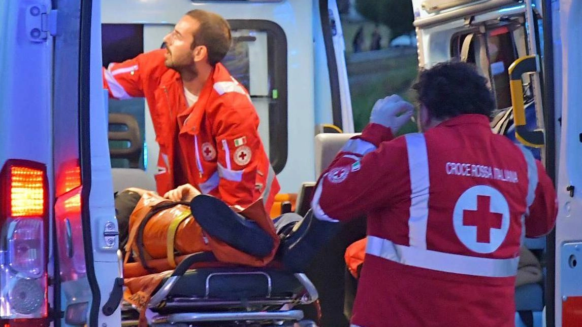Un'ambulanza in azione Un'ambulanza in azione